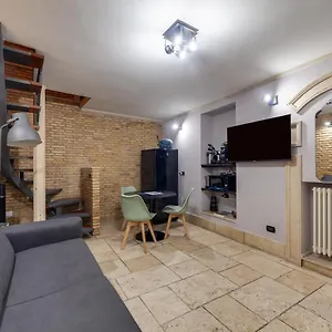 Lares Navona Apartamento